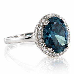 Elegante Anillo de Alejandrita Con Plata 925