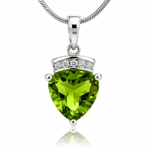 Elegante Dije con Peridoto en Plata Fina .925