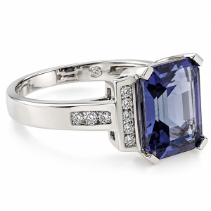 Anillo de Plata Fina con Alejandrita ( Rosa/Morado )