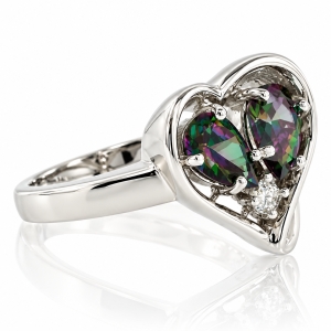 Hermoso Anillo de Plata con Topacio Místico
