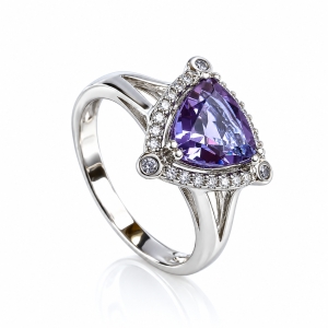 Anillo de Plata con Alejandrita Corte Triangular