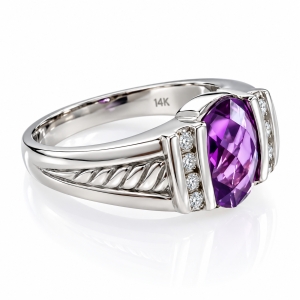 Precioso Anillo de Amatista en Oro Blanco de 14K