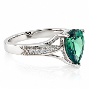 Anillo de Plata Fina con Alejandrita ( Verde/Azul )