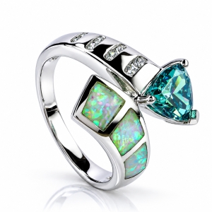 Anillo de Alejandrita con Ópalo blanco y Hermosas Piedras Zirconia en Plata de Ley