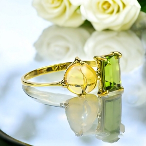 Anillo de Oro Amarillo 14K Opalo Con Peridoto Genuino