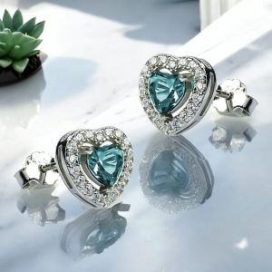 Pendientes de Plata Esterlina con Aguamarina en Forma de Corazón
