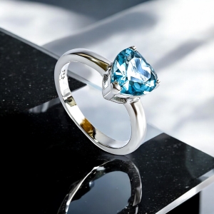 Anillo de Aguamarina en Plata de Ley 925 Corazón