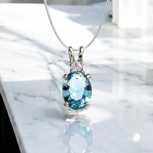 Dije Solitario Aguamarina en Plata de Ley .925