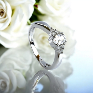 Anillo de Compromiso Con Plata 925