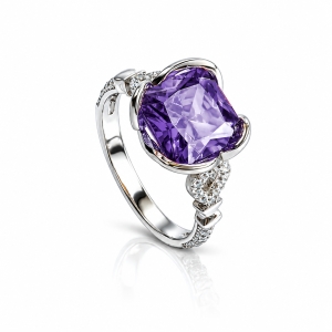Anillo de Amatista Con Plata