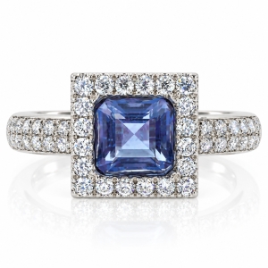 Elegante Anillo de Alejandrita Azul a Morado