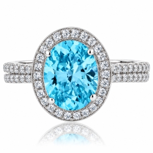 Anillo Hermoso de Topacio Azul en Plata .925