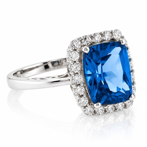 Anillo de Topacio Azul en Plata .925