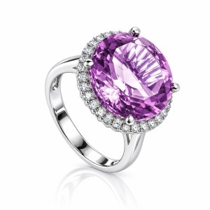 Hermoso Anillo de Alejandrita Llamativa