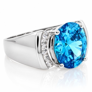 Grandioso Anillo de Plata y Topacio Azul