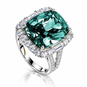 Anillo de Alejandrita Corte Trillion Blue to Green 11 mm x 16 mm