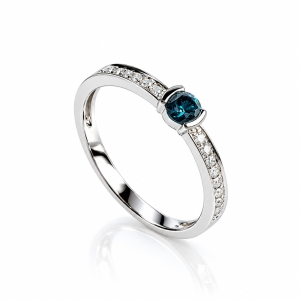 Anillo de Oro Solido de 14K con Diamantes Azules 0.35 Quilates