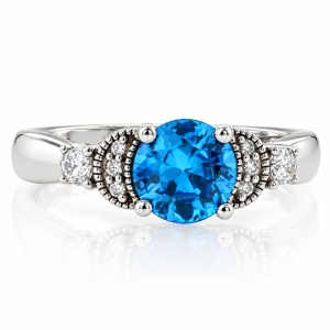 Anillo de Plata con Topacio Azul
