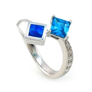 Opalo Azul y Topacio Azul en Anillo de Plata