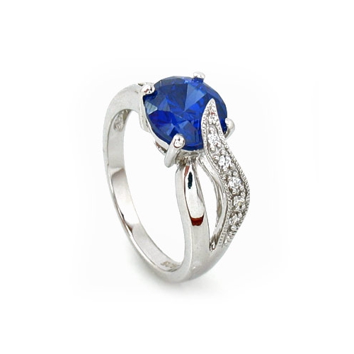 Anillo Elegante de Plata y Tanzanita