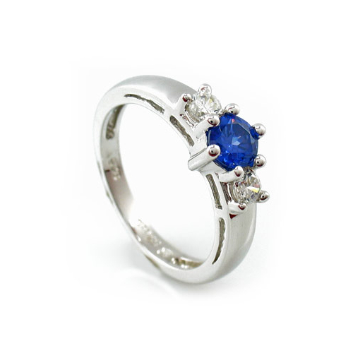 Anillo de Tanzanita Solitario