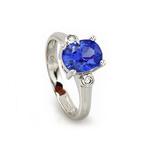 Tanzanita y Zirconias en Anillo de Plata