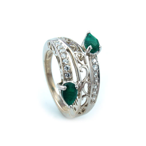 Anillo de Plata con Cuarzo de Esmeralda