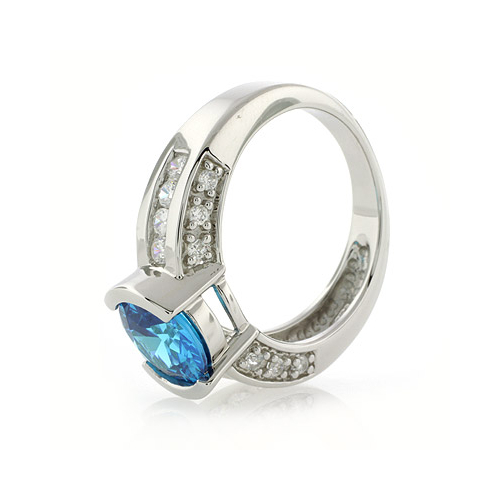 Anillo de Plata .925 con Topacio Azul