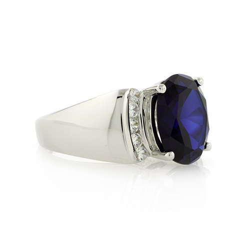 Anillo de Zafiro Azul Ovalado en Plata .925