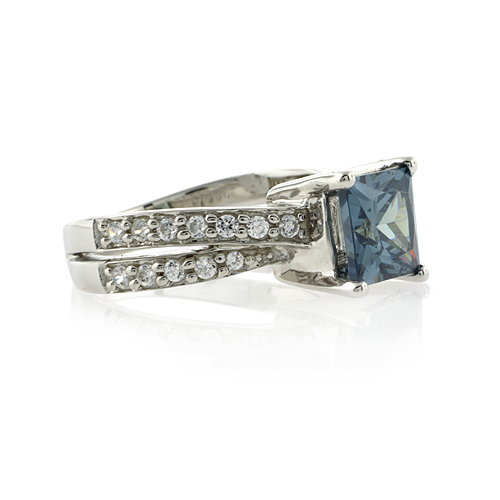 Anillo de Plata .925 con Alejandrita