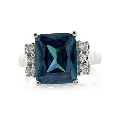 Anillo de Plata Esterlina con Alejandrita