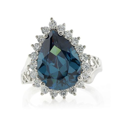 Anillo Elegante de Plata .925 con Alejandrita Azul/Verde