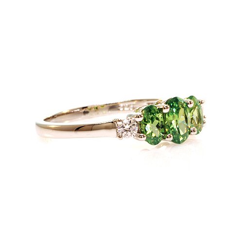 Anillo de Plata .925 con 3 Gemas de Alejandrita