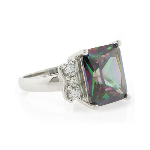 Anillo de Plata .925 con Topacio en Corte Esmeralda