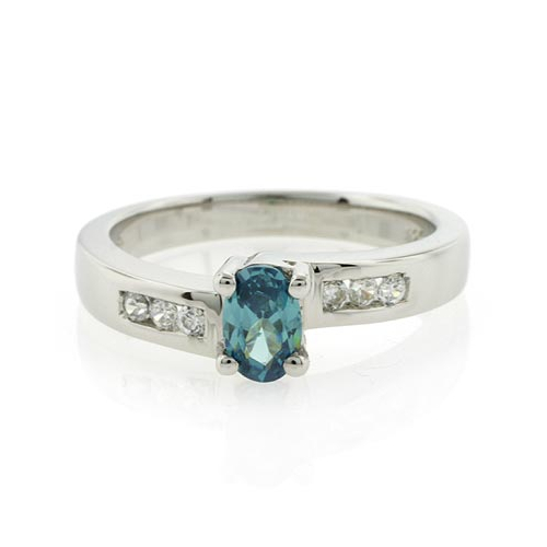 Anillo de Plata .925 de Ley con Alejandrita Bicolor