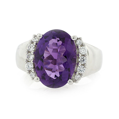 Anillo de Plata de Ley con Amatista