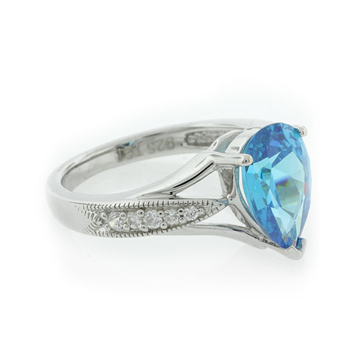 Anillo de Plata Esterlina y Topacio Azul