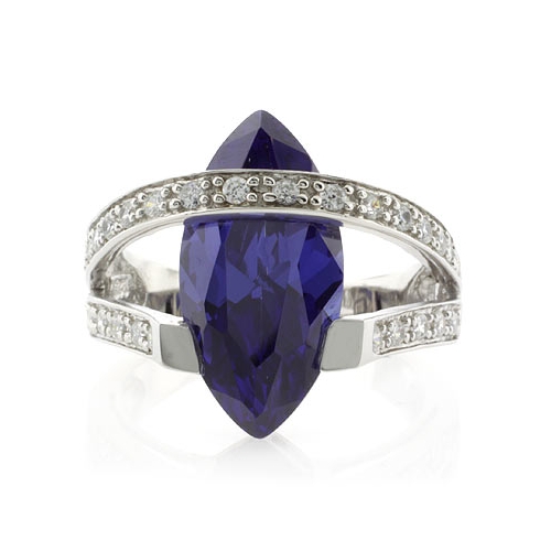 Anillo Elegante de Plata y Tanzanita