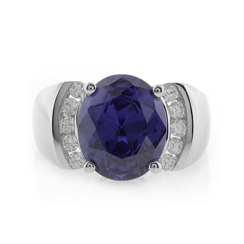 Anillo de Plata de Ley con una Gema de Tanzanita