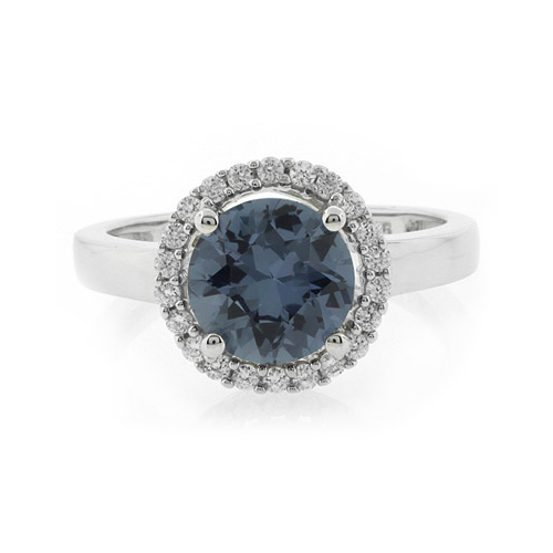 Hermoso Anillo de Plata .925 con Alejandrita Azul/Morado