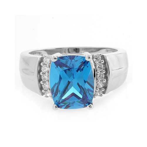 Elegante Anillo de Plata con Topacio Azul