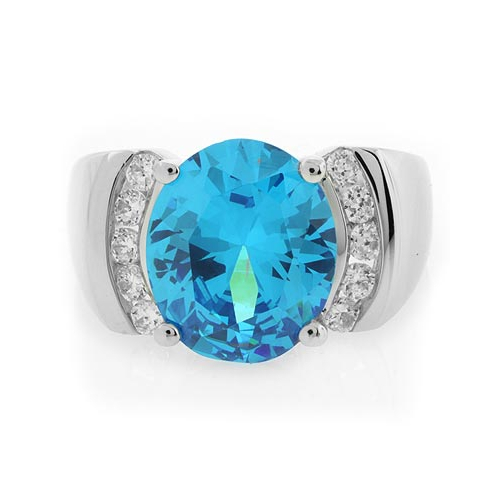 Grandioso Anillo de Plata y Topacio Azul