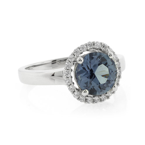 Hermoso Anillo de Plata .925 con Alejandrita Azul/Morado