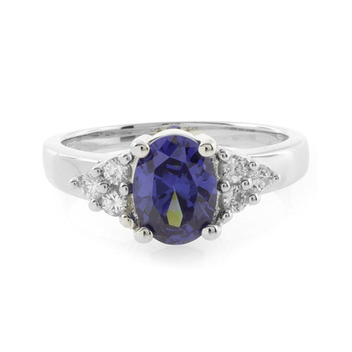 Anillo de Plata de Ley con una Piedra de Tanzanita