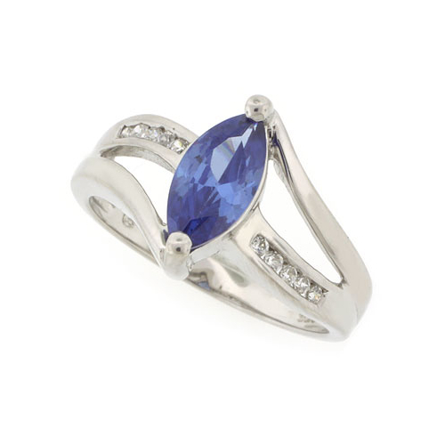 Anillo de Plata de Ley y Tanzanita