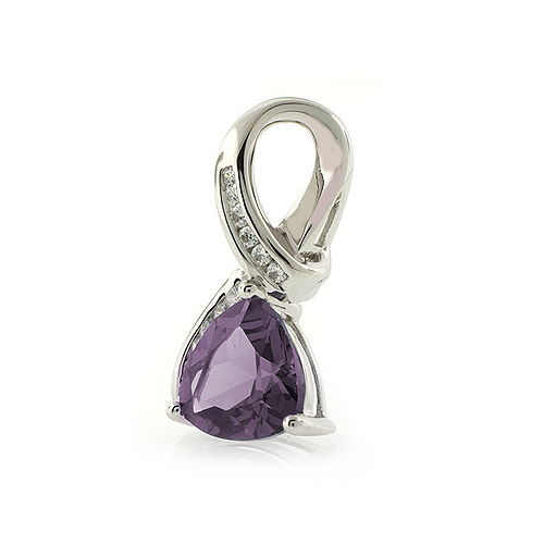 Dije de Plata Fina .925 con Alejandrita Bicolor ( Morado/Azul )