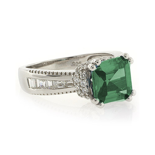 Anillo de Plata con Alejandrita en Corte Ascher