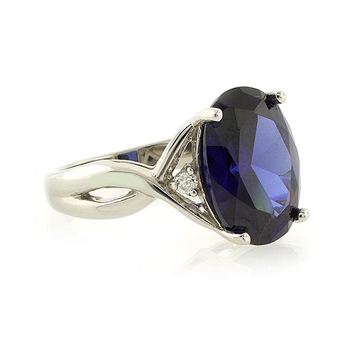 Magnífico Anillo de Plata con Zafiro Azul