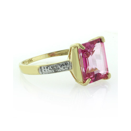 Anillo de Oro Macizo 10K con una Gema de Topacio Rosa