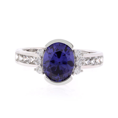 Precioso Anillo de Plata de Ley con Tanzanita